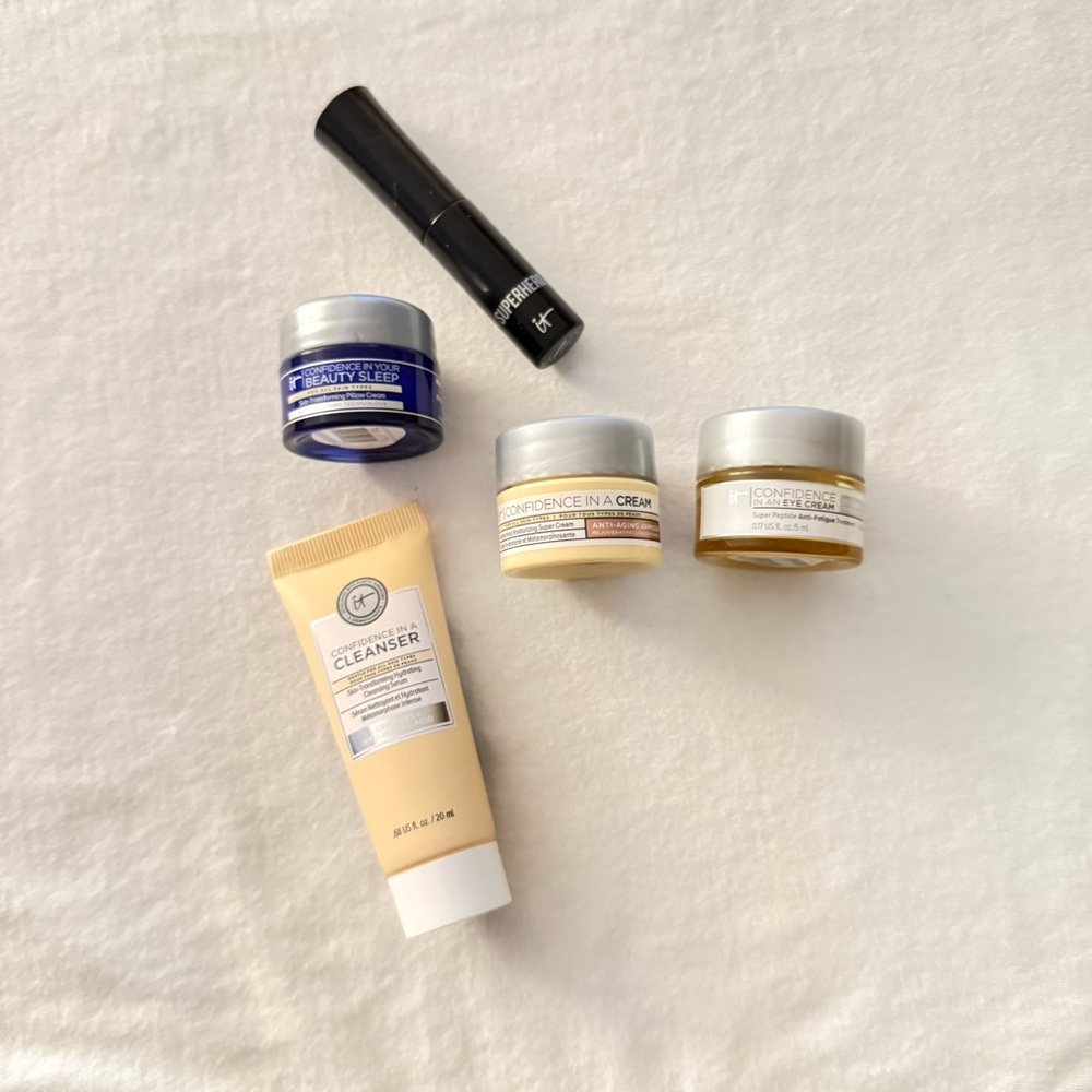 IT Cosmetics discovery Set